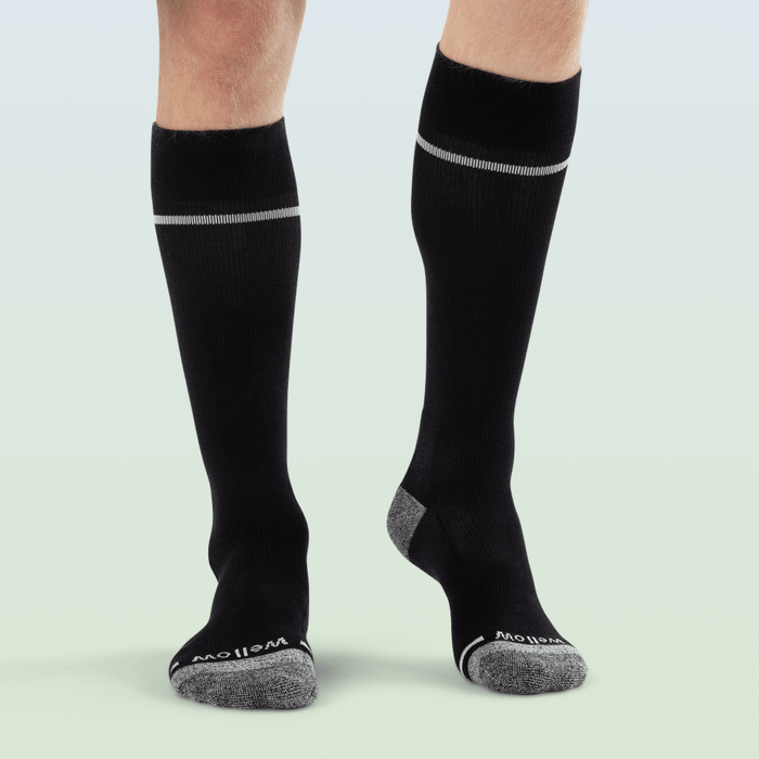 Black Extra Firm secondary image